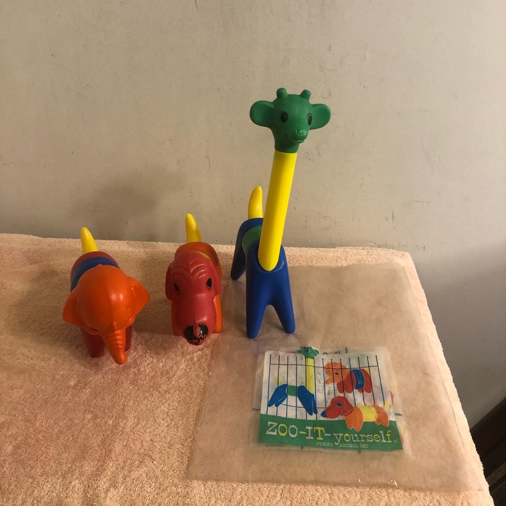 Vintage 1966 Tupperware Tupper Toys Zoo It Yourself Complete Set With Bag